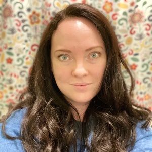 Meet your Posher, Carolyn